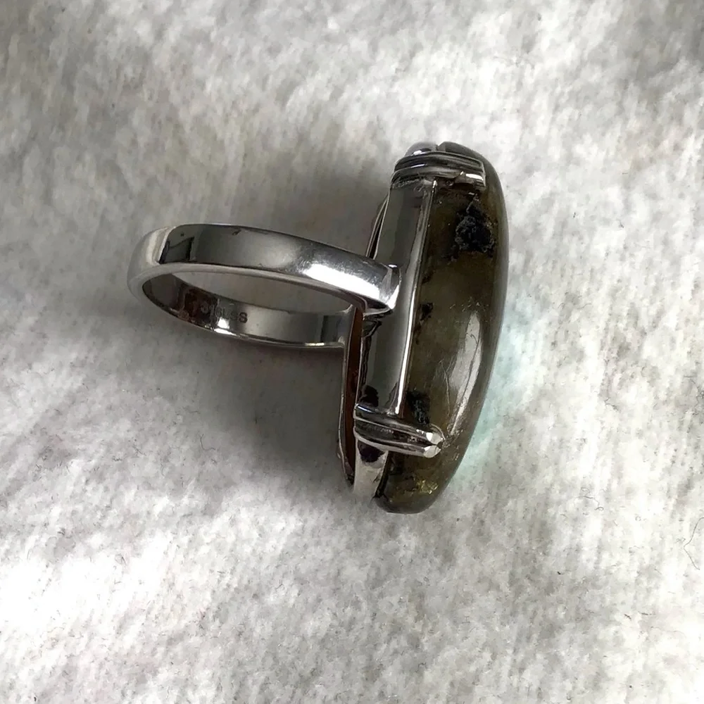 Labradorite Oval Ring in Stainless Steel